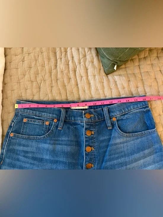 Madewell High-Rise Button Fly Wide Leg Jeans in Blue Wash - Picture 5 of 6